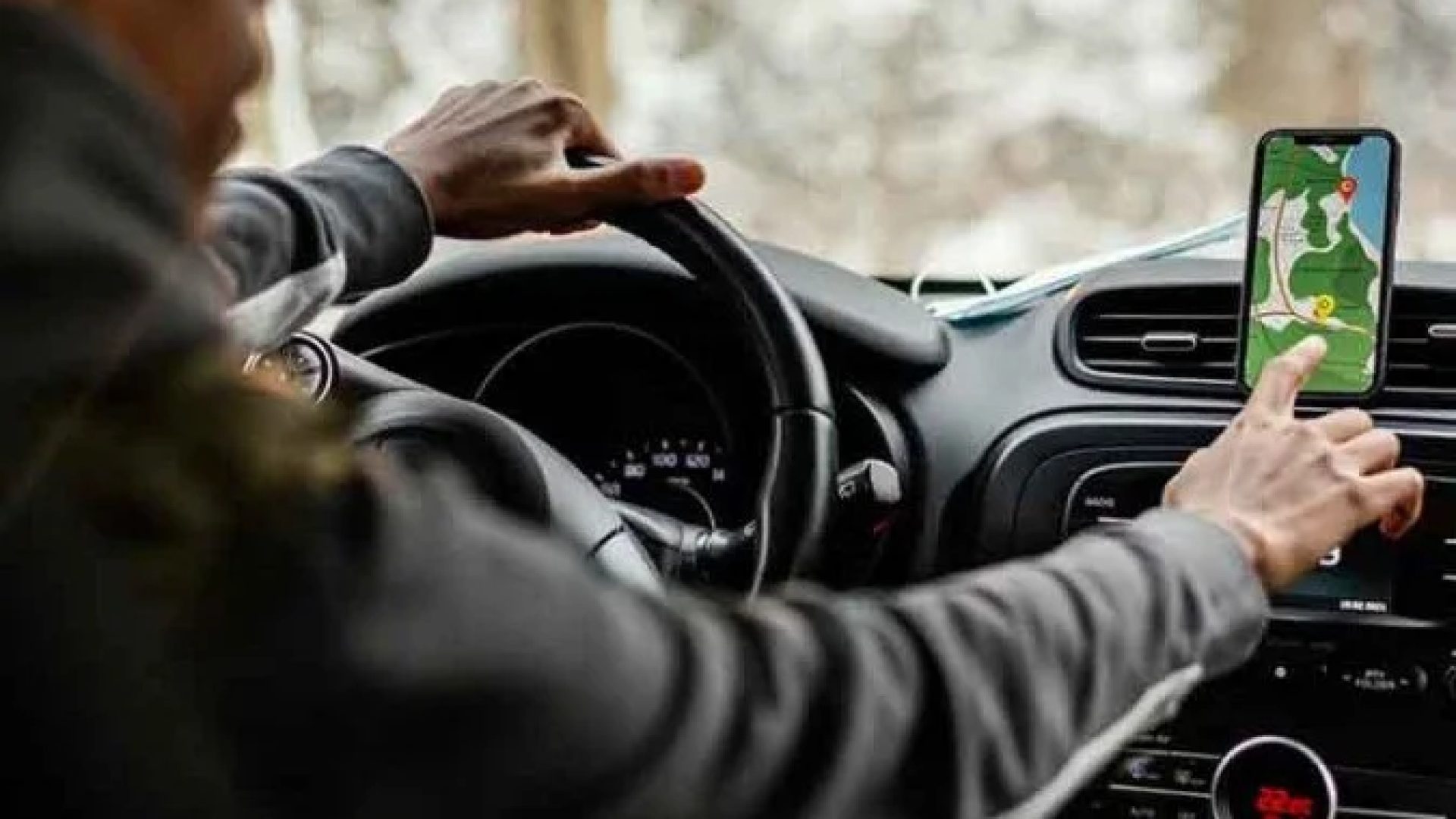 O alerta foi feito pela plataforma Uber, que comunicou às autoridades brasileiras sobre uma viagem suspeita, relatada por um motorista, com duas menores de idade desacompanhadas no Rio, informou o Ministério da Justiça e Segurança Pública (MJSP). -  (crédito:  Imagem Freepik)