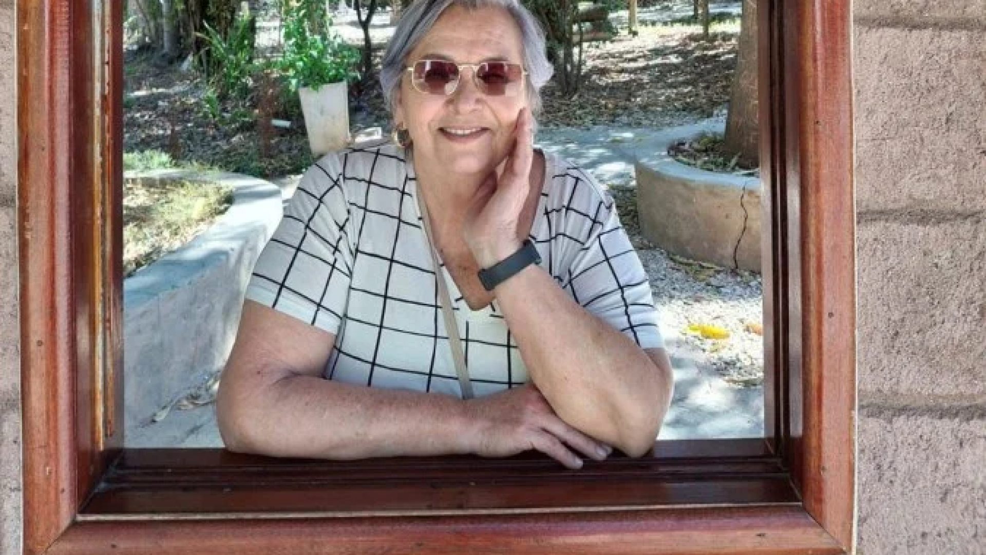 Mesmo com problemas de saúde, Margareth leva vida normal, aos 74 anos -  (crédito:  Arquivo Pessoal)