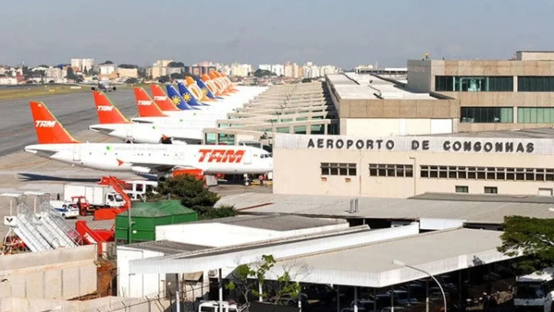 O Aeroporto de Congonhas deu início às operações desta quinta-feira (11/12), com pelo menos 11 voos cancelados -  (crédito: Valter Campanato - Agência Brasil)