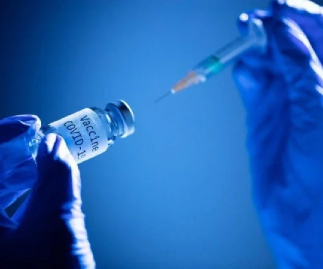 Negacionistas antivax avançaram nas redes sociais durante o governo Bolsonaro e, hoje, fazem da desinformação uma forma de ganhar dinheiro -  (crédito: JOEL SAGET / AFP)