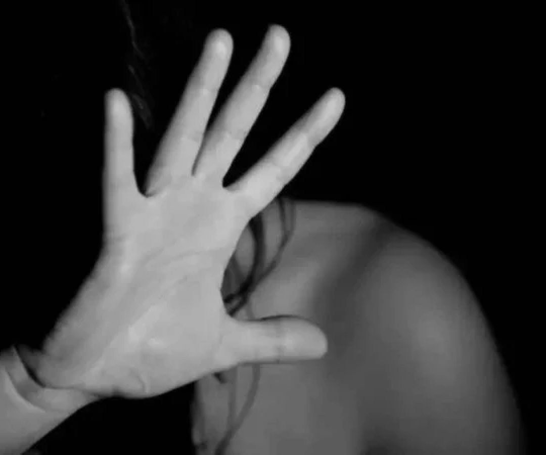 Menina teria sido vítima de uma emboscada planejada pelo próprio namorado, um dos estupradores -  (crédito: Pixabay/ reprodução)