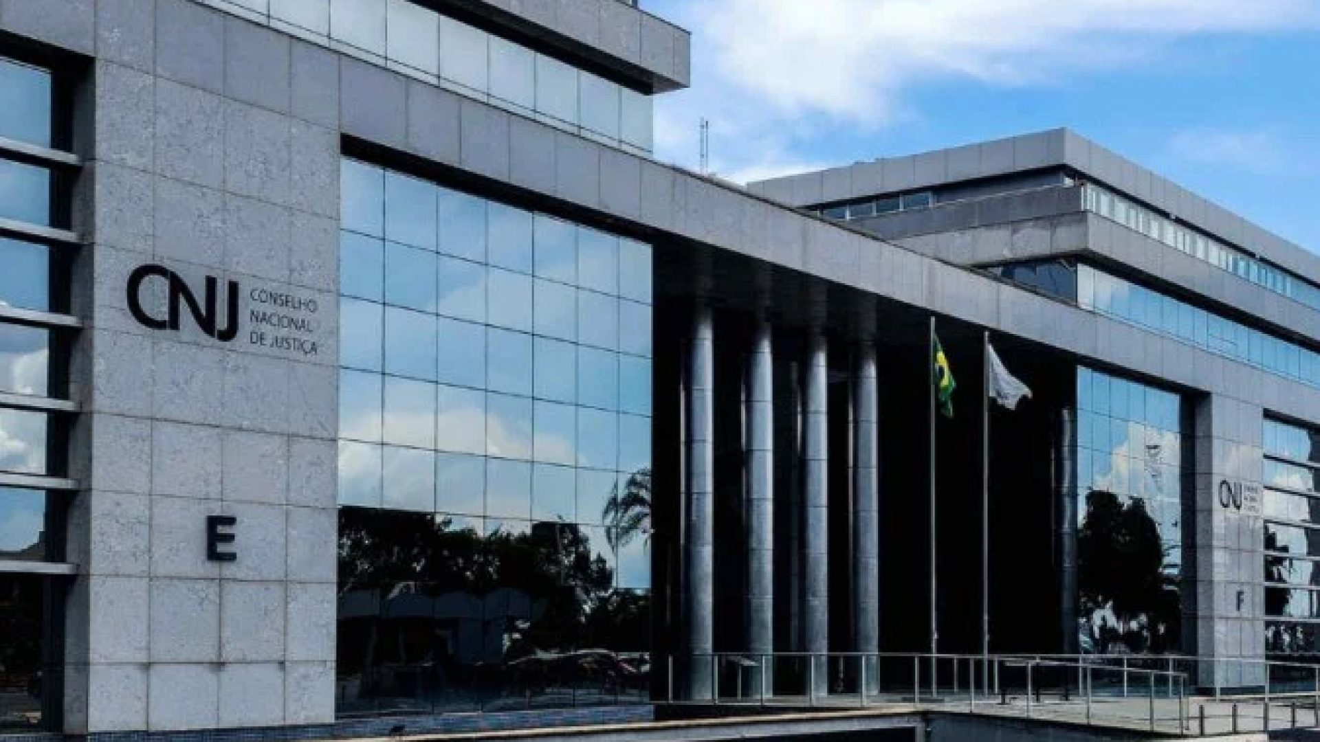 A prova está marcada para 14 de junho e será aplicada simultaneamente em todas as capitais brasileiras -  (crédito:  Rafa Neddermeyer/Ag..ncia Brasil)
