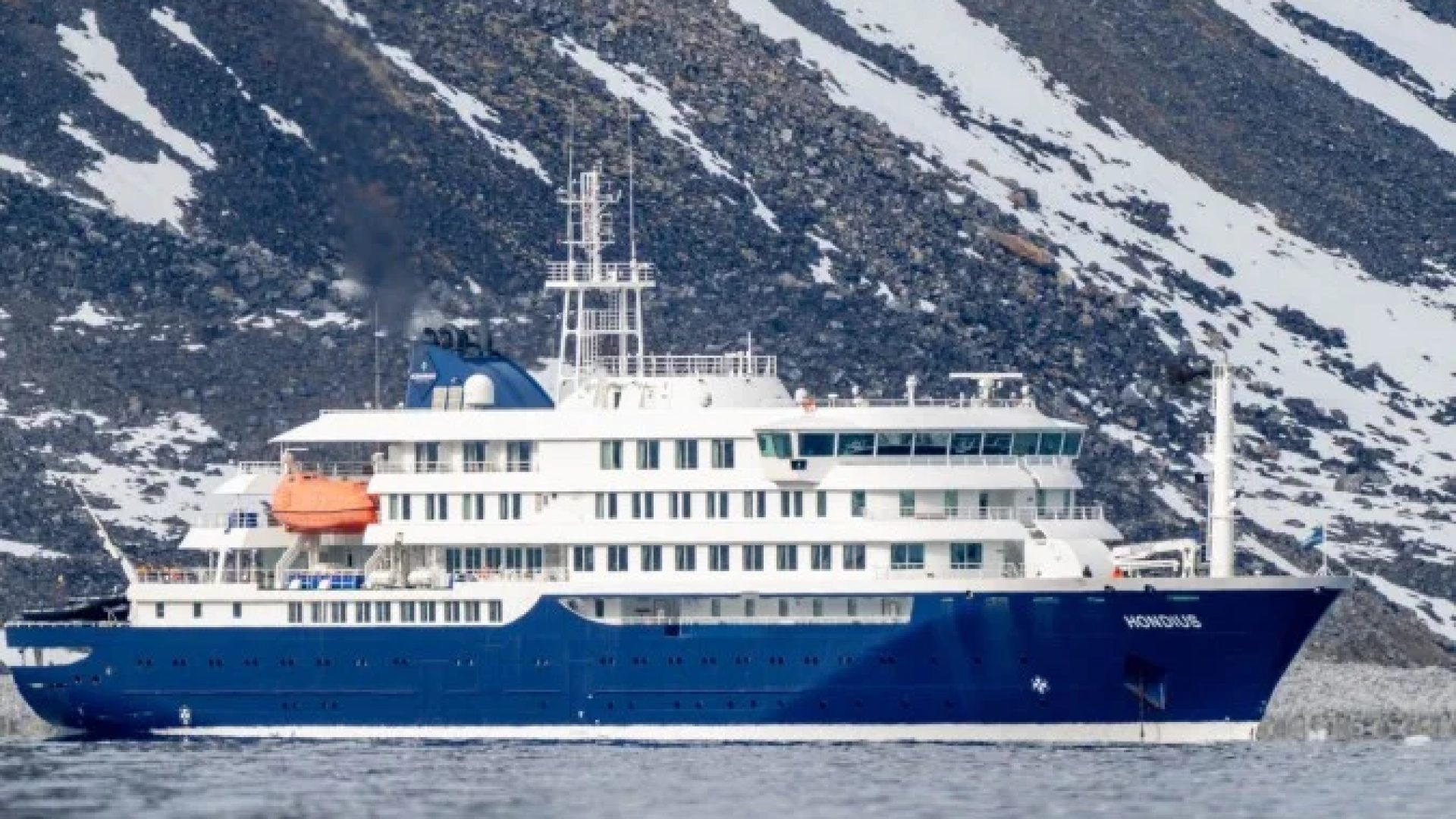As três pessoas a bordo do MV Hondius foram infectadas por um vírus diferente do identificado no Paraná -  (crédito: Divulgação/Stefan Brending/Oceanwide Expeditions)