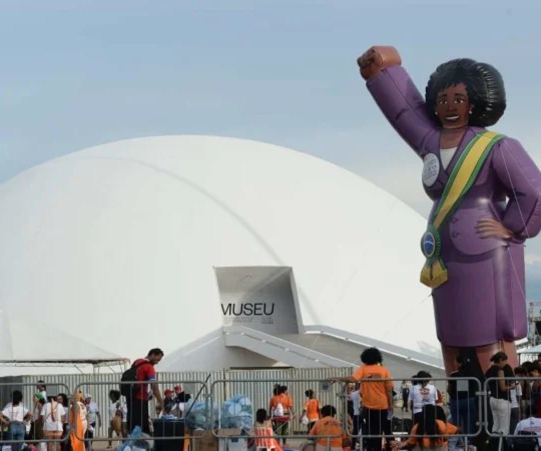Marcha das Mulheres Negras, realizada na capital federal em novembro, clamou por direitos e pelo fim da violência racial e de gênero -  (crédito:  Minervino Junior/CB/D.A Press)