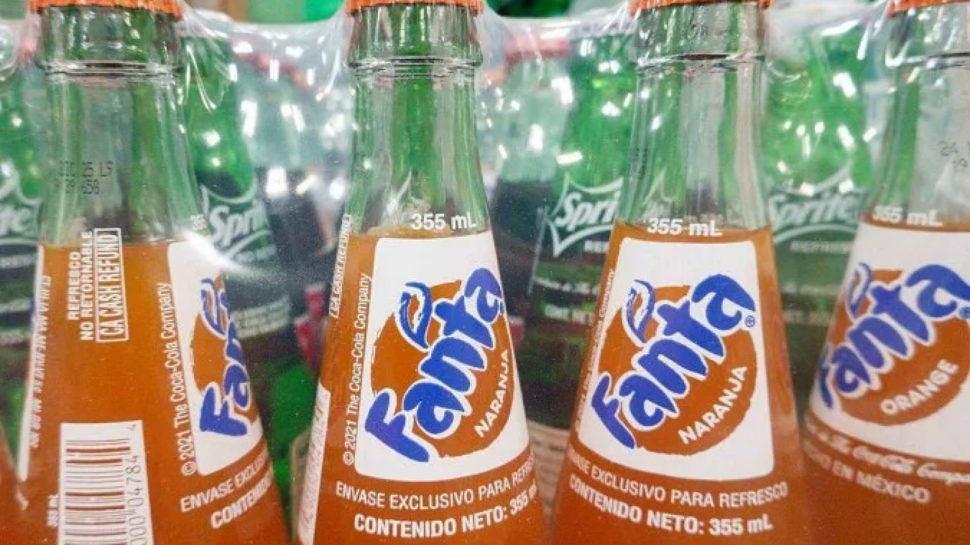 Fanta criada na Alemanha tinha coloração escura, sabor indefinido e era usada até mesmo como ingrediente culinário -  (crédito: Creative Commons/ Wikicommons)