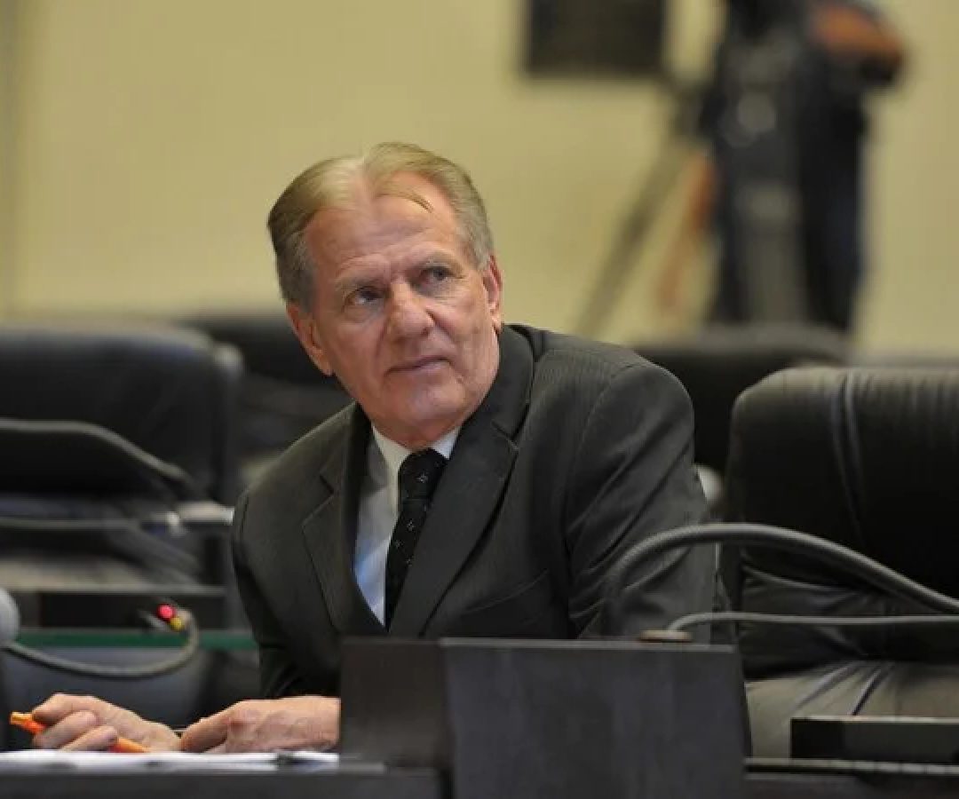 O ginecologista Felipe Lucas já foi ativo na política, tendo atuado por dois mandatos como deputado estadual do Paraná -  (crédito: Sandro Nascimento/Alep)