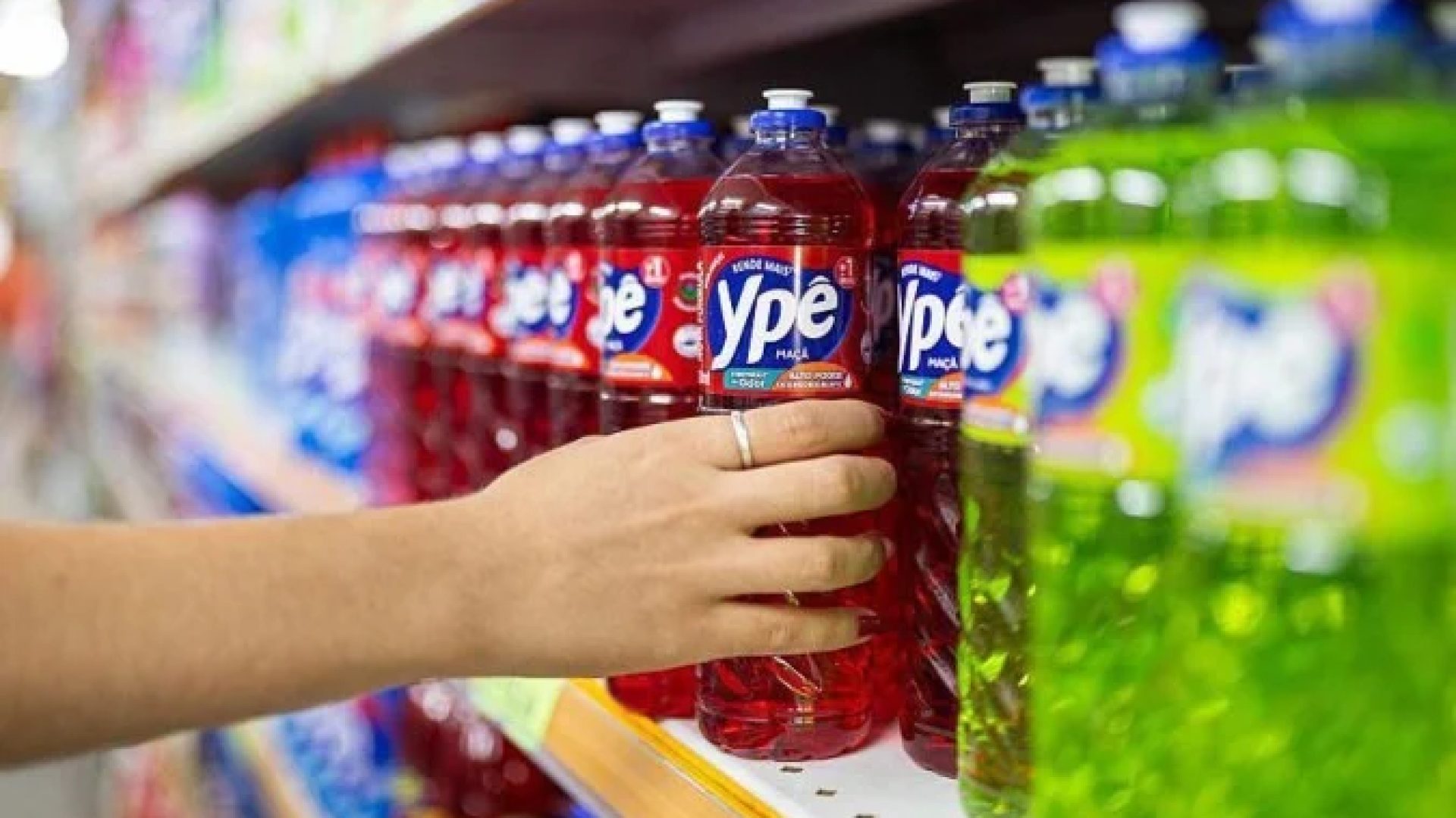 Os argumentos da Anvisa para manter a suspensão de produtos da Ypê -  (crédito: Bloomberg via Getty Images)