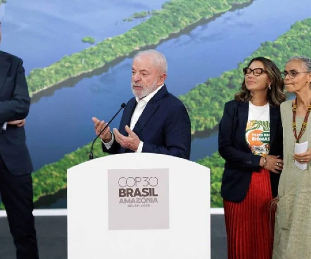 Problemáticas do uso dos combustíveis fósseis foram destacadas por diversas nações e pelo próprio governo Lula ainda no começo da conferência -  (crédito: Rafa Pereira/COP30)