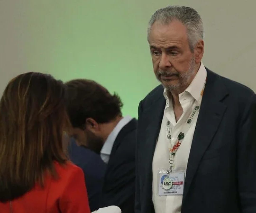 Presidente da COP 30 André Corrêa do Lago, durante reunião plenária na 30ª Conferência das Partes nesta sexta-feira (21/11) -  (crédito: Raimundo Pacco/COP30)