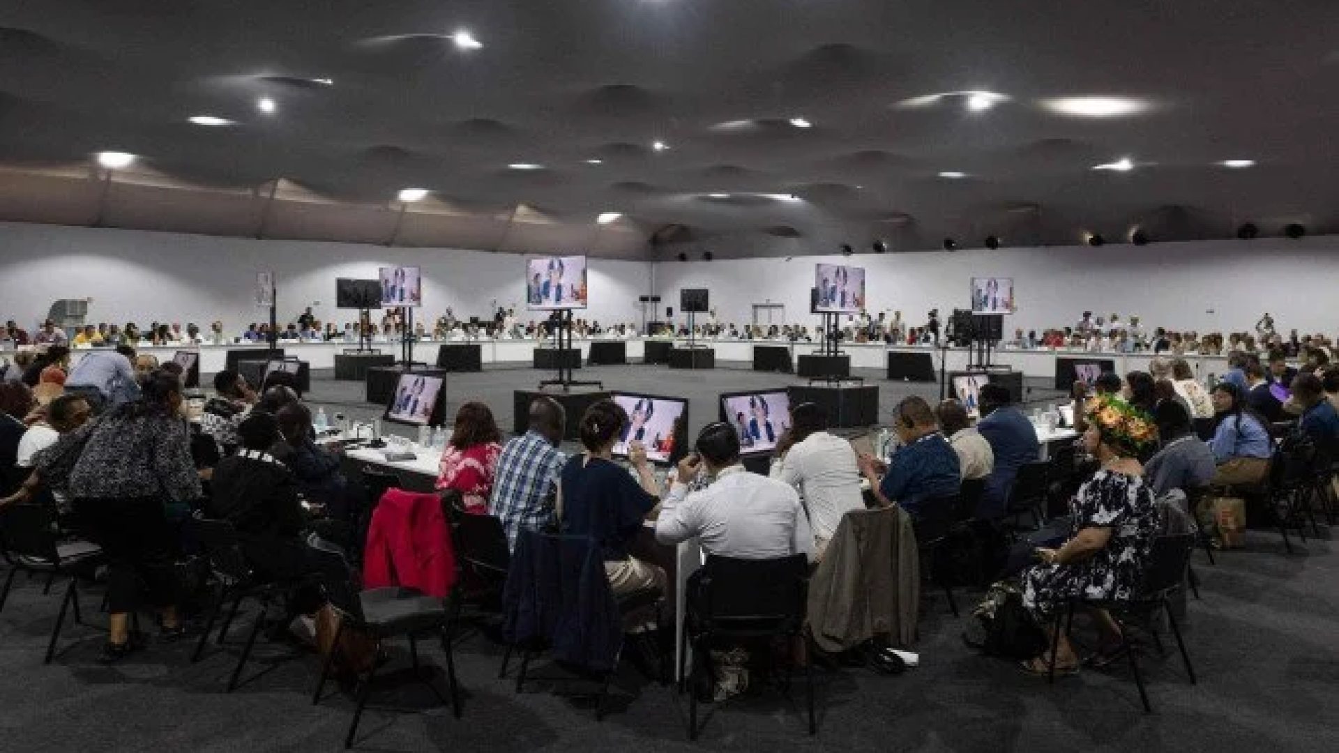 Delegados durante negociações Mutirão Global -  (crédito: UN Climate Change/Kiara Worth)