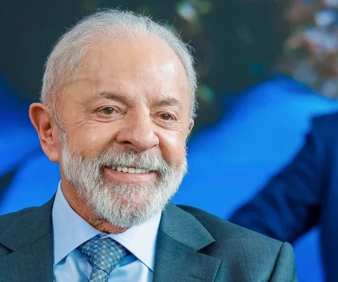 O texto também trata sobre a coleta de material biológico para obtenção e armazenamento do perfil genético do preso -  (crédito:  Ricardo Stuckert / PR)