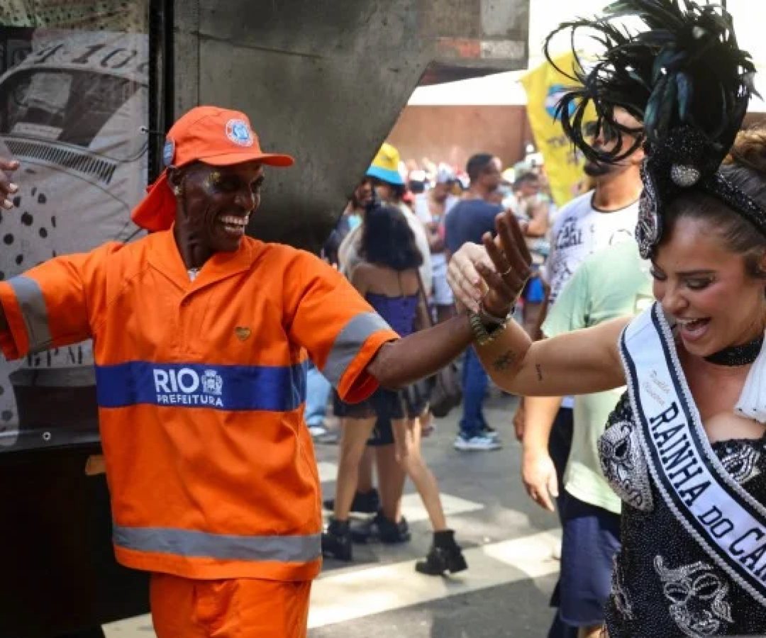 Rainha do Cordão da Bola Preta, Paolla Oliveira levantou a bandeira do respeito às mulheres no carnaval... -  (crédito: Fotos: Tomaz Silva/Agência Brasil)