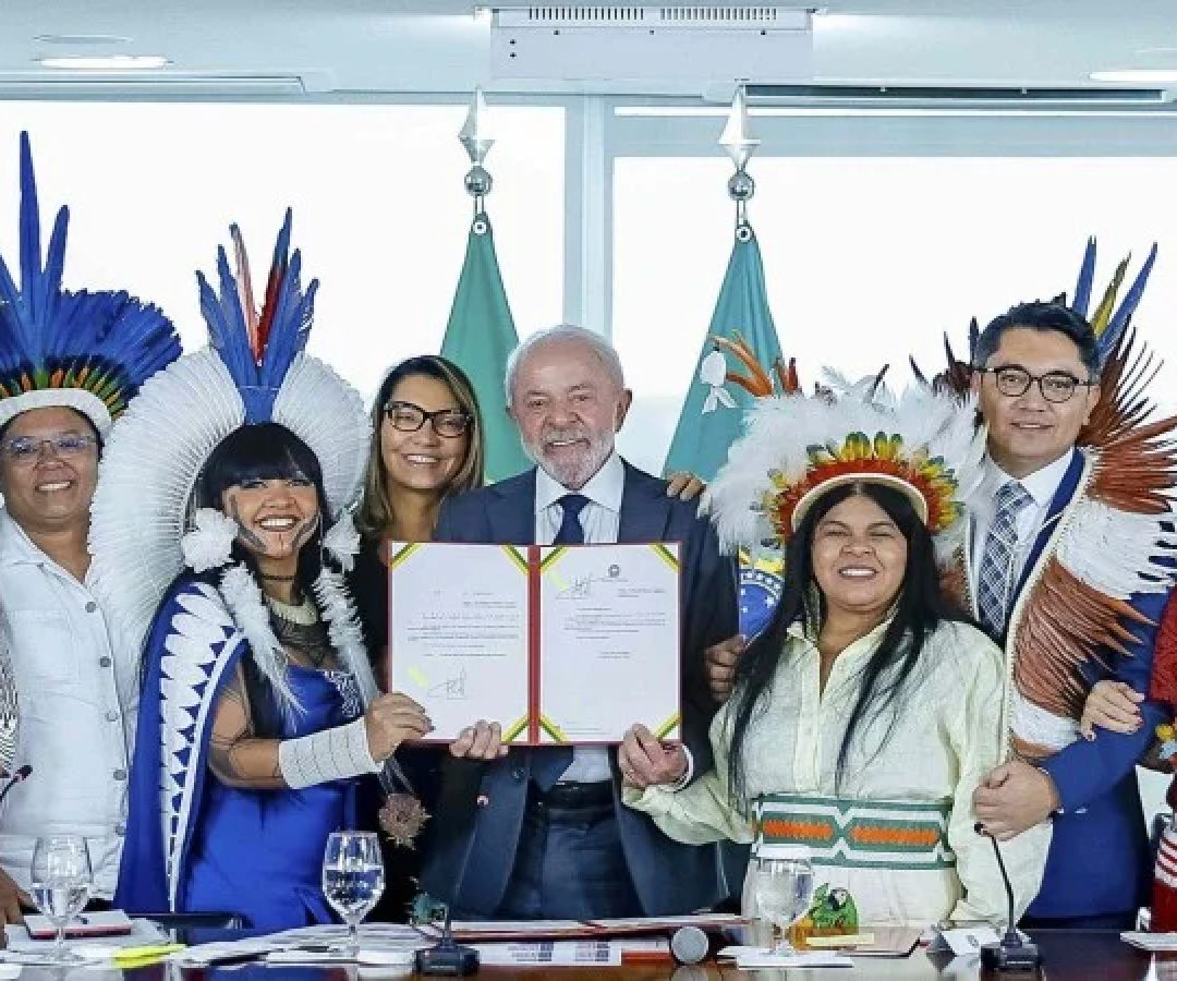 Lula sancionou proposta apresentada pela deputada federal Célia Xakriabá -  (crédito: Ricardo Stuckert / PR)