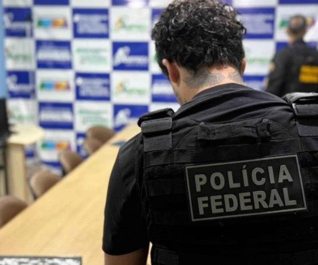Polícia Federal ainda informou que o material apreendido será analisado e poderá subsidiar o aprofundamento das investigações -  (crédito: Divulgação/PF)