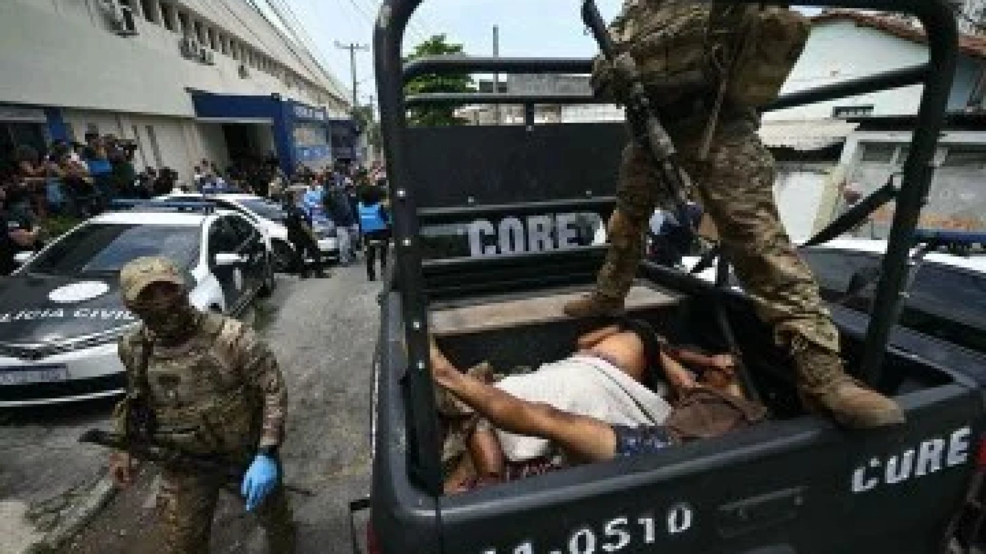 Megaoperação contra o Comando Vermelho deixou mais de 60 mortos nesta terça (28) -  (crédito:  AFP)