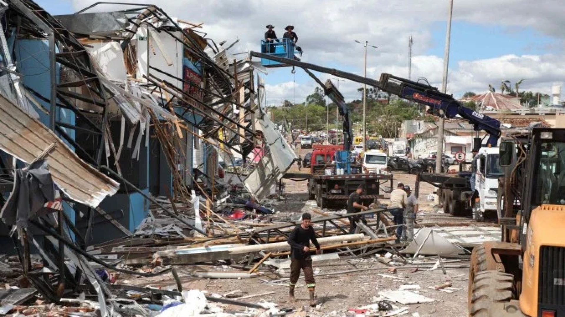 Governo decreta estado de calamidade para acelerar socorro -  (crédito:  AFP)