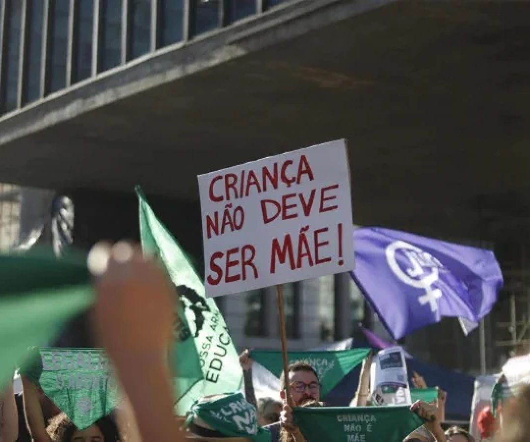 Ato no Masp protesta contra a vulnerabilidade de crianças à violência sexual. Projeto aprovado pela Câmara tem tudo para ser judicializado -  (crédito: Paulo Pinto/Agencia Brasil)