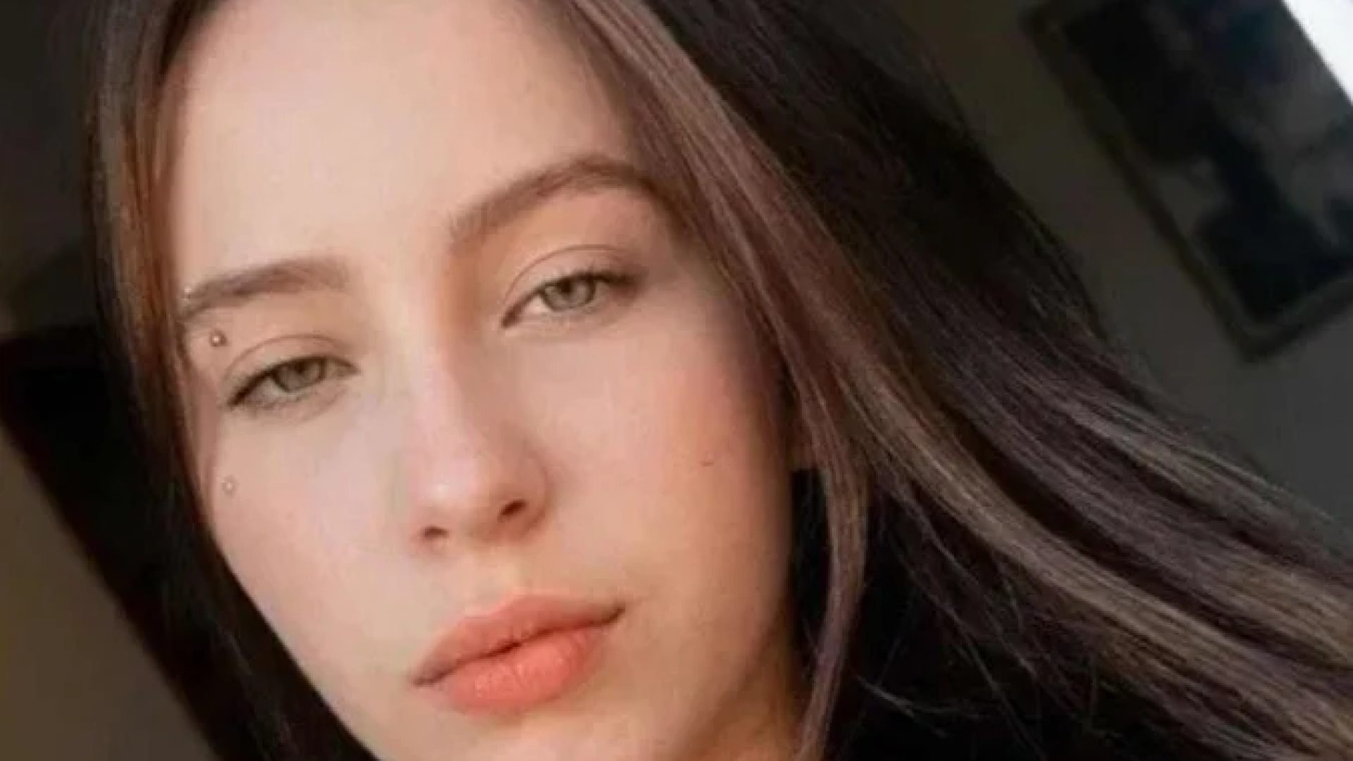 Manuela Vieira Matos Silva, de 23 anos, foi morta a facadas e teve o corpo congelado -  (crédito: Reprodução/Redes Sociais)