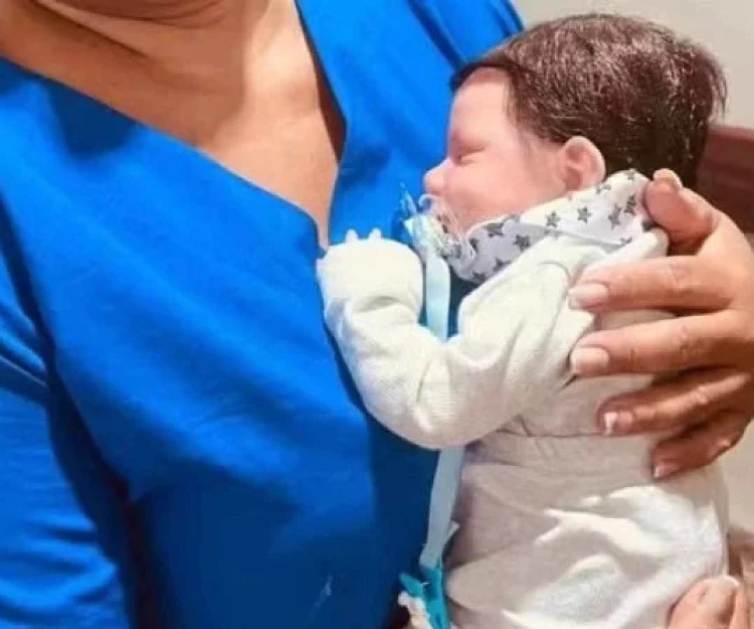 Mulher leva bebê reborn para UPA com