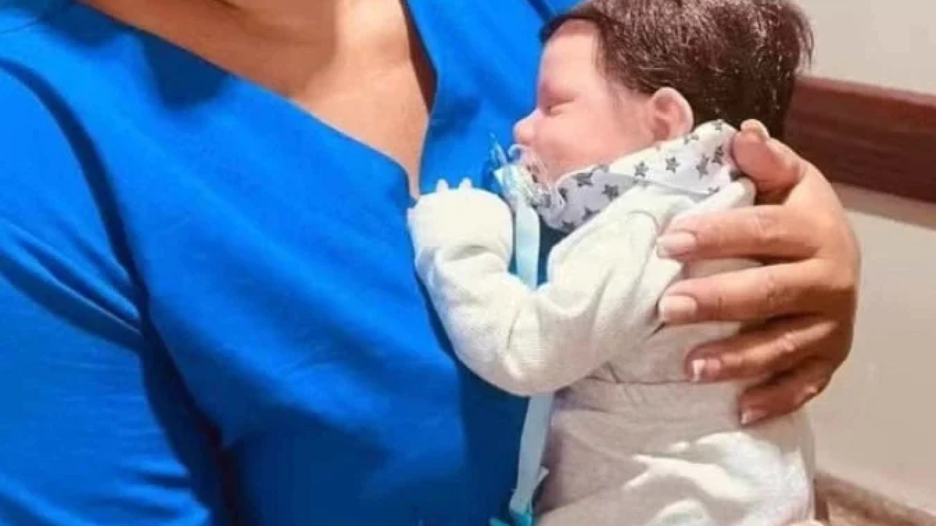 Mulher leva bebê reborn para UPA com