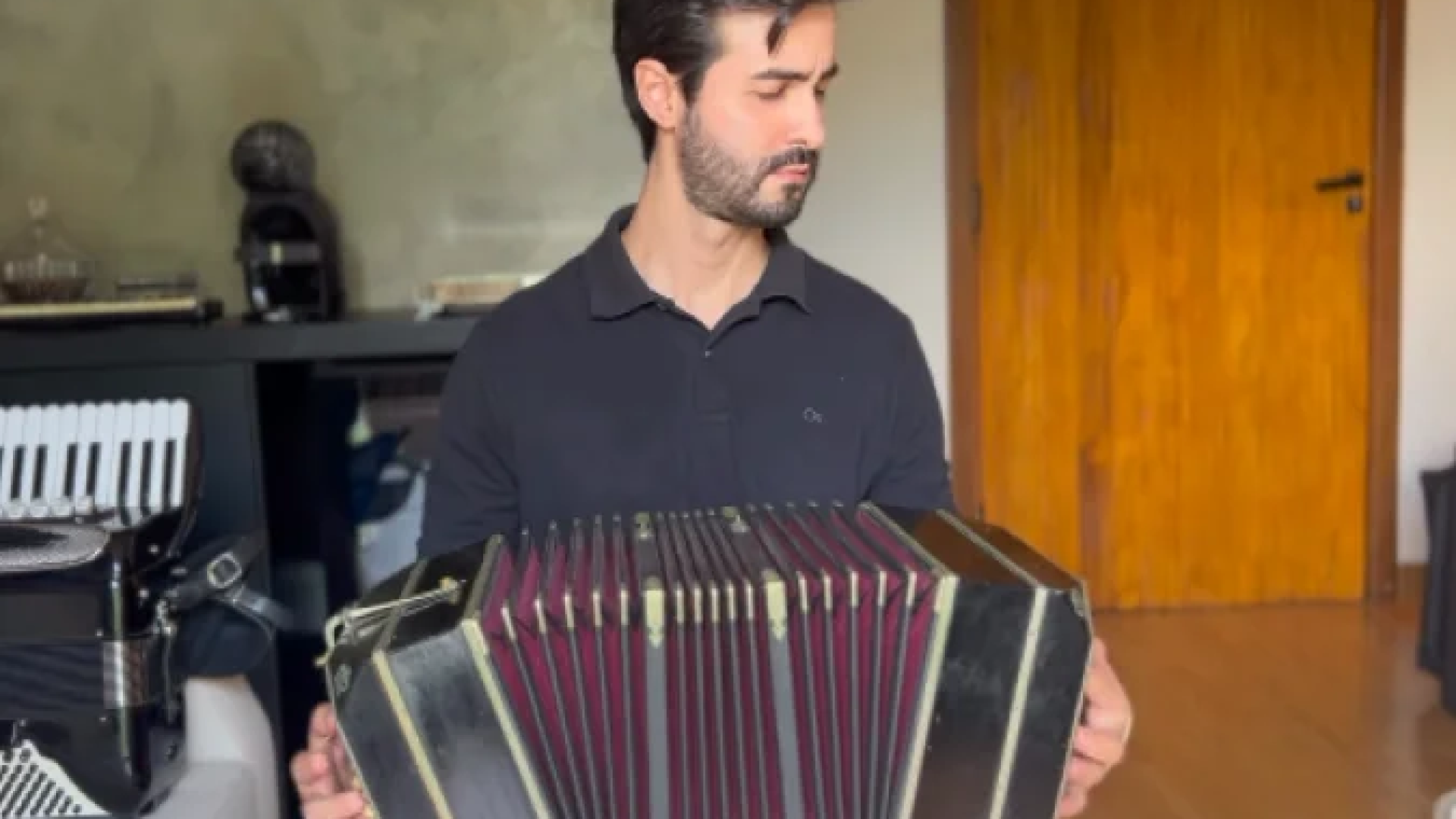 O músico e administrador de marmoraria Jean Freitas, morto aos 38 anos -  (crédito: Reprodução / Instagram / @jeanfreitas)