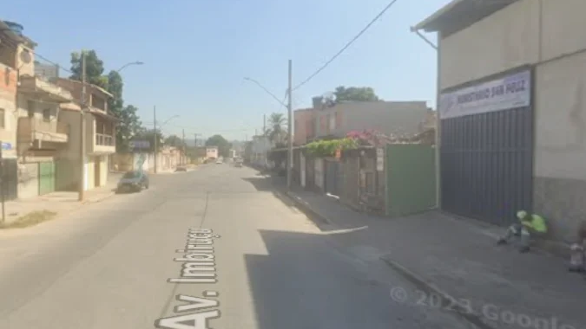 Um dos suspeitos morreu no local. O outro foi ferido e encaminhado ao Hospital Municipal de Contagem -  (crédito: Google Street View/Reprodução)