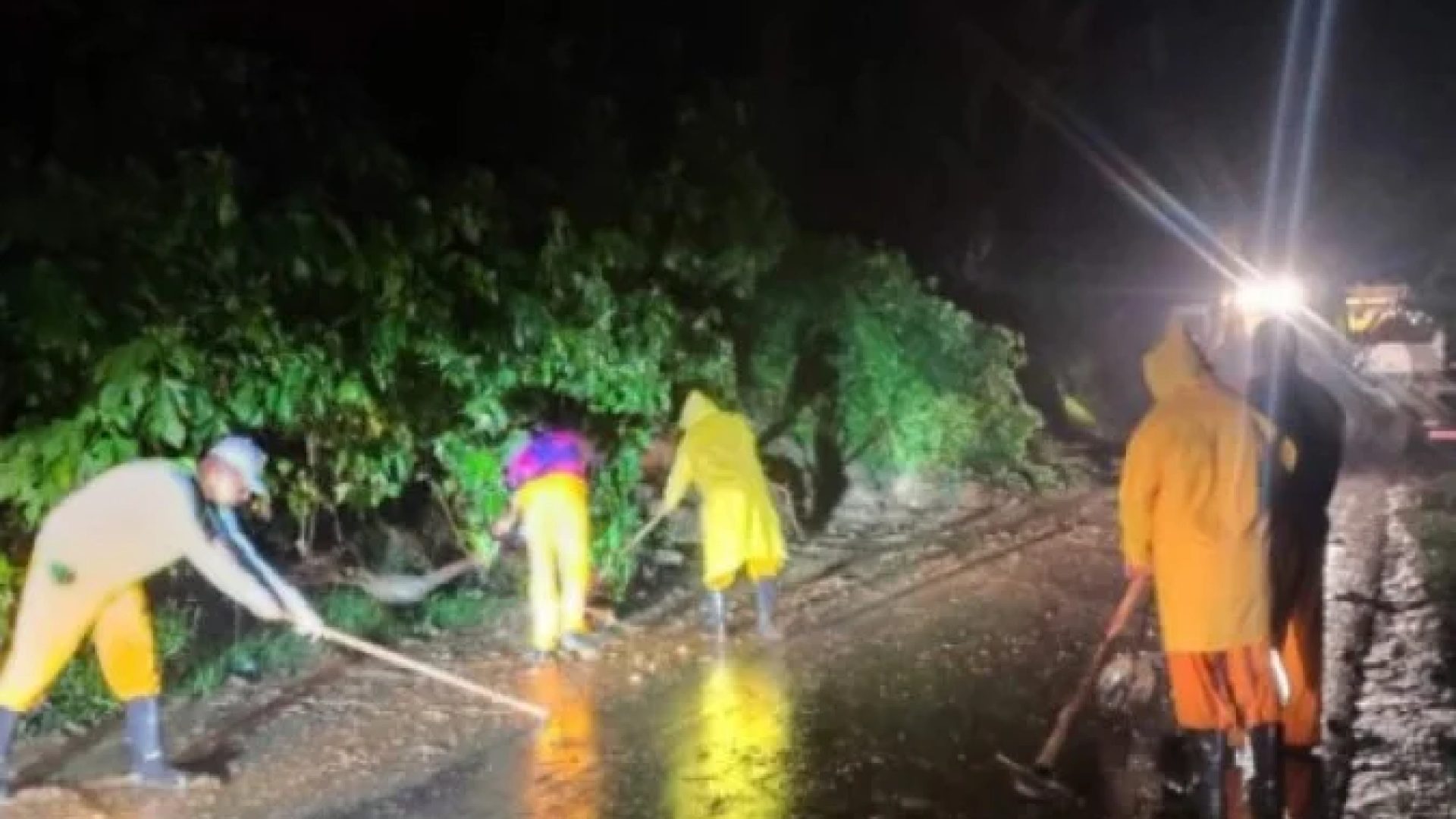 Em seis horas, choveram mais de 200 milímetros na cidade de Angra dos Reis -  (crédito: Reprodu&ccedil;&atilde;o/ Instagram/ @prefeituraangra)