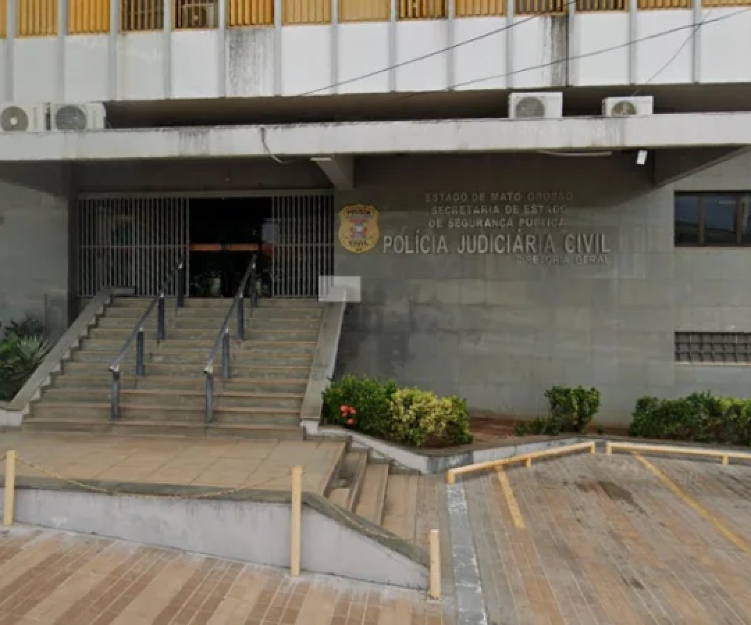 Faixada da sede da Polícia Judiciária Civil do Mato Grosso (PCJ-MT), em Cuiabá (MT) -  (crédito: Reprodução / Google Maps)