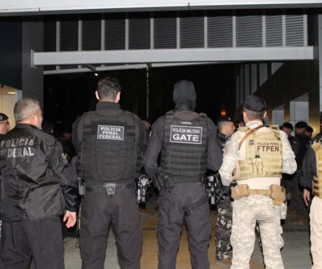 PF mira facções e cumpre 71 mandados de prisão em 16 estados