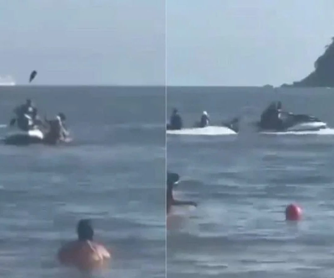 Vídeo gravado por banhista mostra momento em que o casal remava de caiaque quando foi abordado por dupla em jet ski -  (crédito: Reprodução/X)