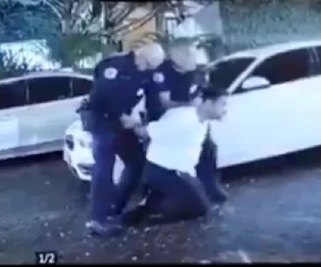 Suspeito de 44 anos abriu fogo após uma discussão no interior do estabelecimento -  (crédito: Reprodução/Redes Sociais)