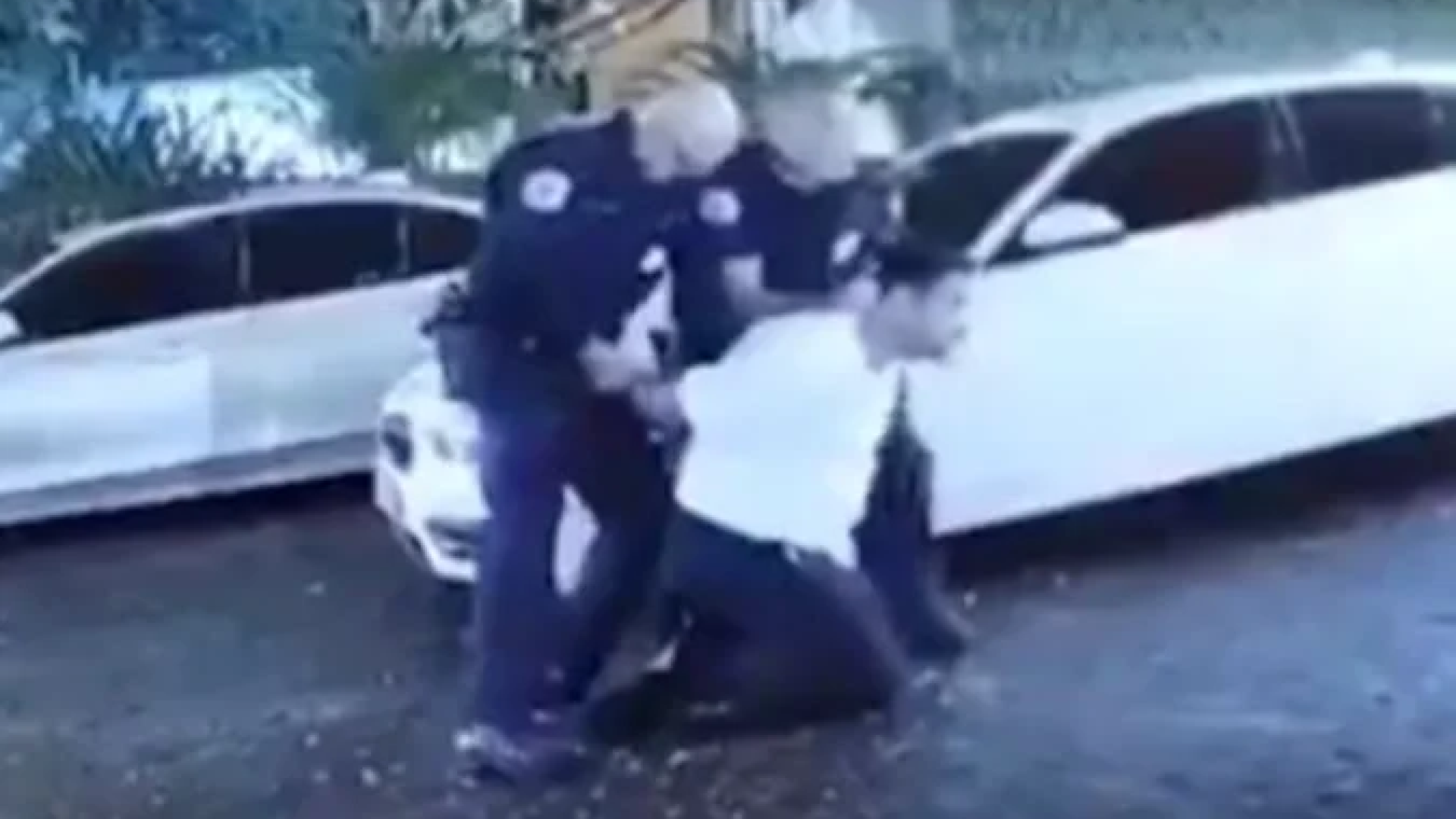 Suspeito de 44 anos abriu fogo após uma discussão no interior do estabelecimento -  (crédito: Reprodução/Redes Sociais)