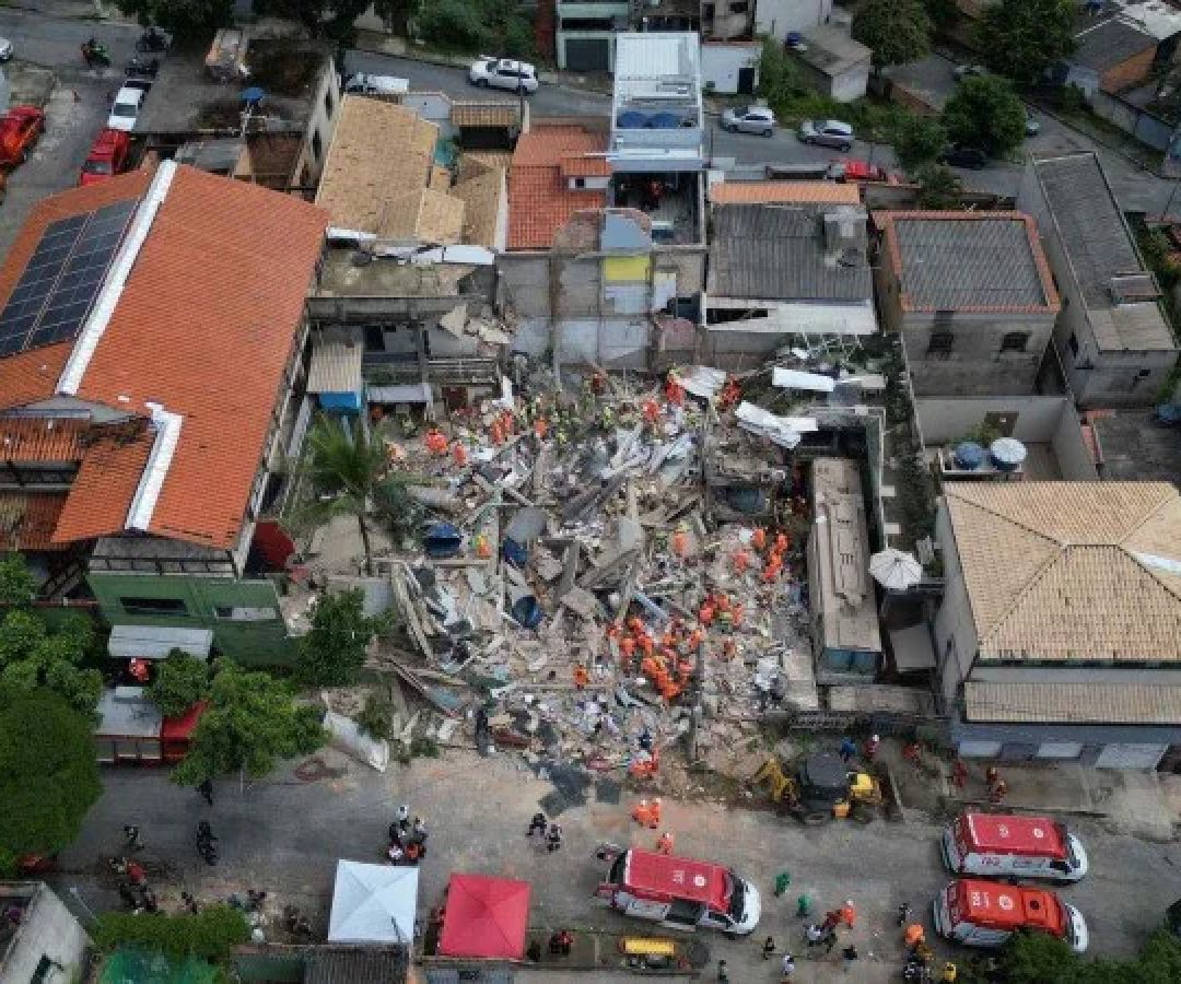 Causa do desabamento ainda é apurada pelas autoridades     -  (crédito:  Leandro Couri/EM/DA. Press)