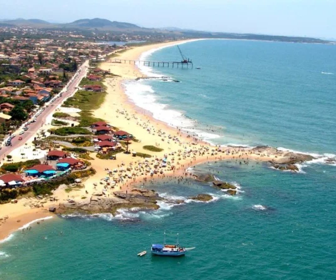 Rio das Ostras reúne praias, áreas de preservação ambiental e espaços urbanos que atraem tanto turistas quanto novos moradores -  (crédito: Reprodução)