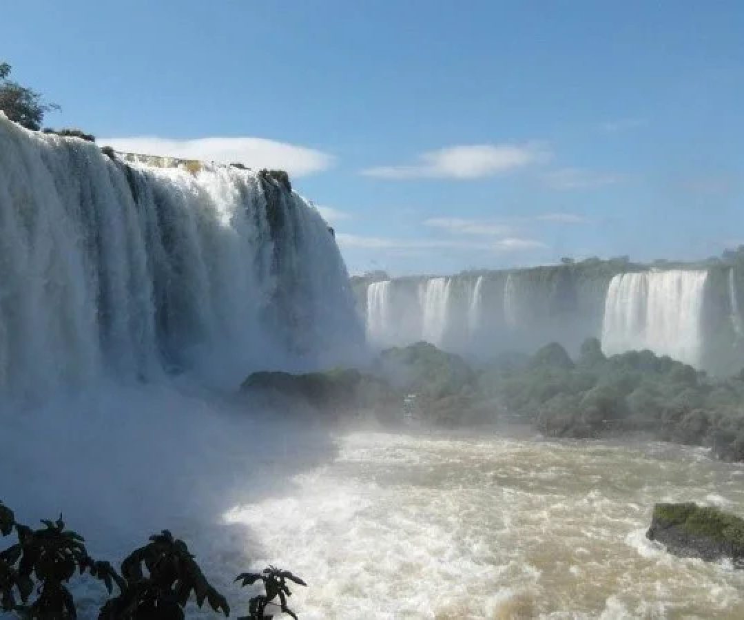 Nessa área, situada às margens do rio Iguaçu, estão localizados o trecho brasileiro das Cataratas do Iguaçu e o Hotel das Cataratas -  (crédito: Werner Sidler por Pixabay )