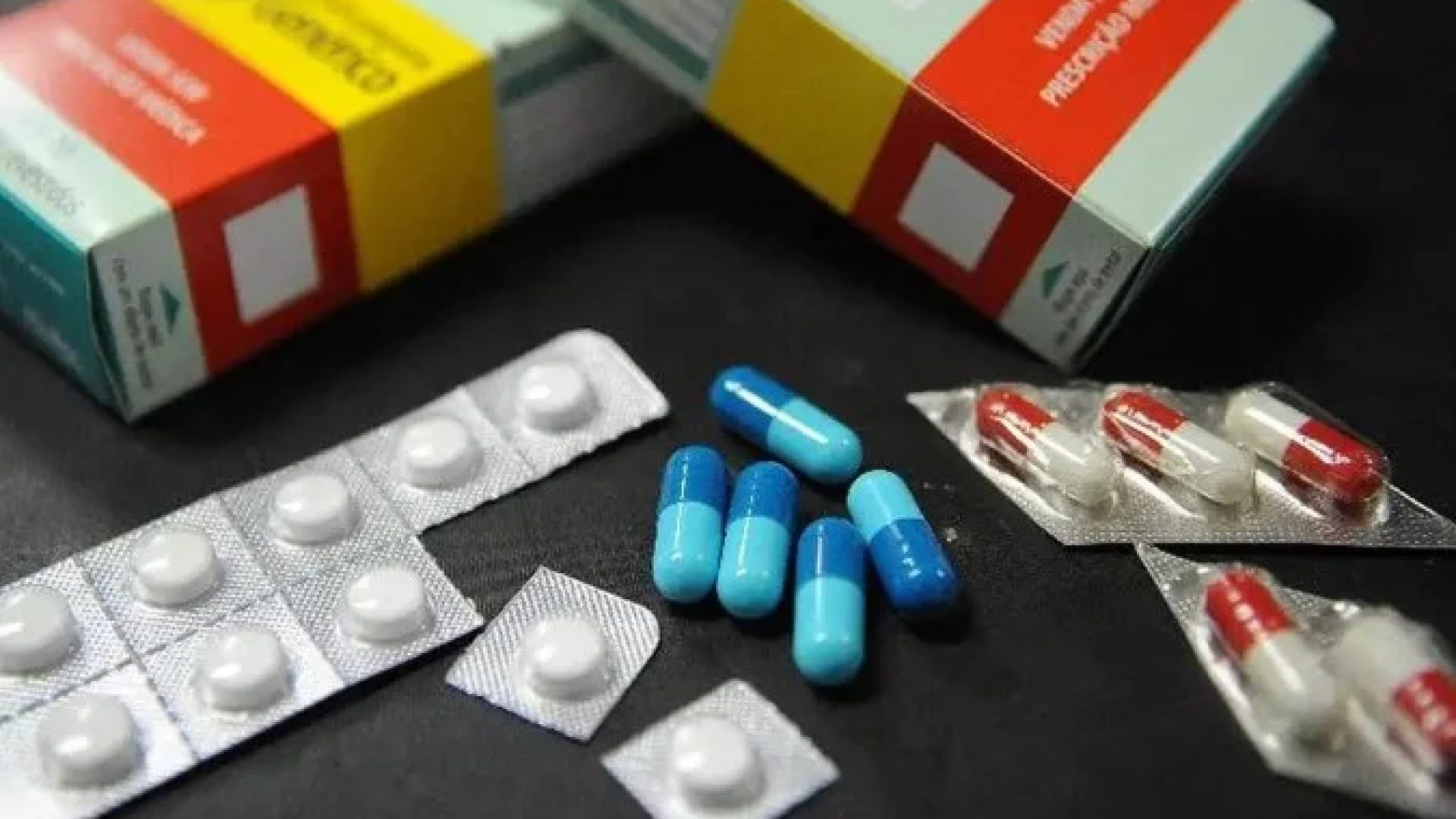 Entre os produtos contemplados estão medicamentos utilizados no tratamento de doenças como diabetes, Alzheimer, Parkinson e esquizofrenia -  (crédito: Agência Brasil)