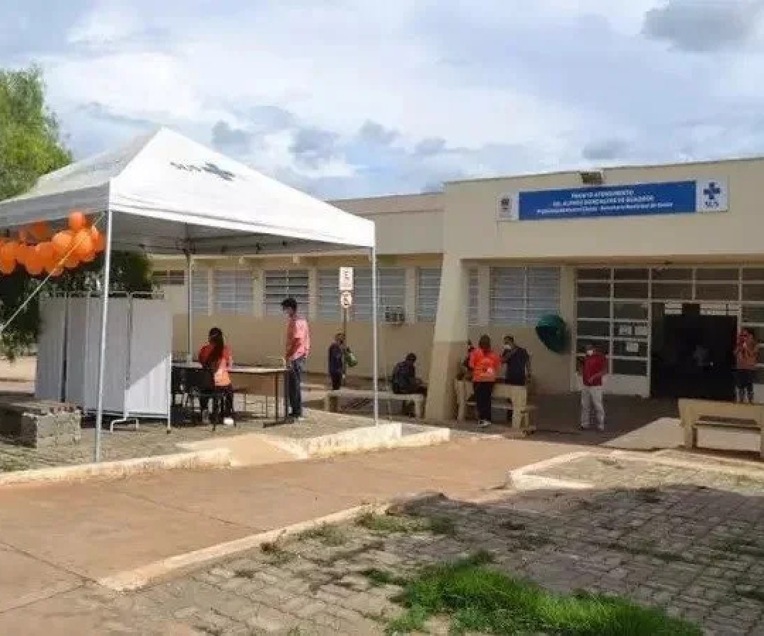 Criança de oito meses foi levada para o Hospital de Pronto Socorro Alpheu de Quadros -  (crédito: Prefeitura de Montes Claros/divulgaçao)