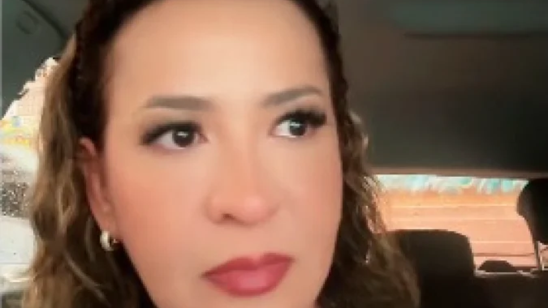 Amanda viveu drama idêntico em 2023. À época, os dois filhos da delegada foram mortos pelo ex-marido, que não aceitava o fim do relacionamento e depois tirou a própria vida -  (crédito: Reprodução/Instagram/@delegadaamandas_)