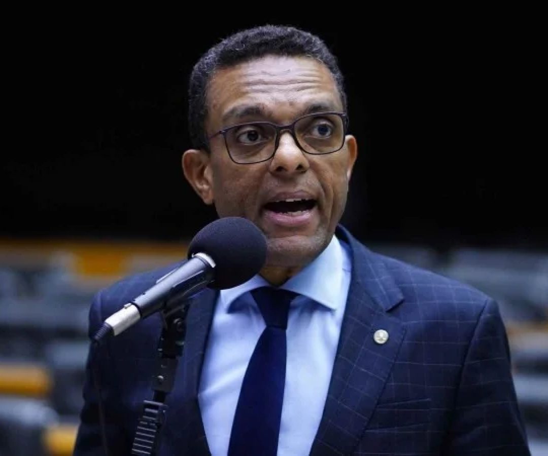 Deputado afirma que quatro mortos em operação no Rio eram filhos de fiéis de sua igreja
