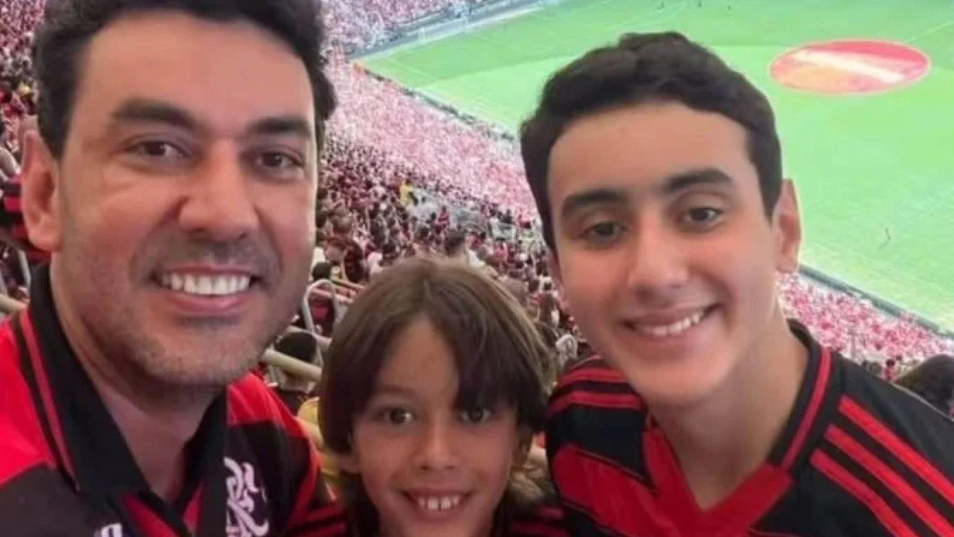 Secretário de Governo da Prefeitura de Itumbiara Thales Machado e o dois filhos -  (crédito: Reprodução/Instagram de Thales Machado)