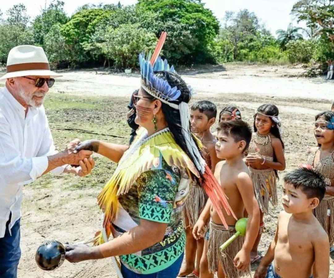 O presidente Lula, em agenda preparatória para a Conferência, dedicou o domingo a visitar comunidades indígenas em áreas de difícil acesso -  (crédito: Ricardo Stuckert/PR)