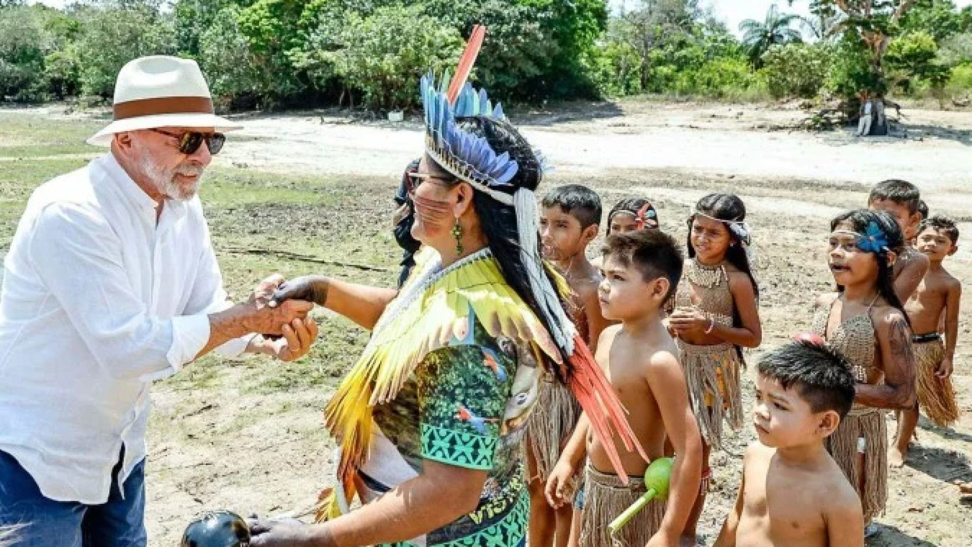O presidente Lula, em agenda preparatória para a Conferência, dedicou o domingo a visitar comunidades indígenas em áreas de difícil acesso -  (crédito: Ricardo Stuckert/PR)