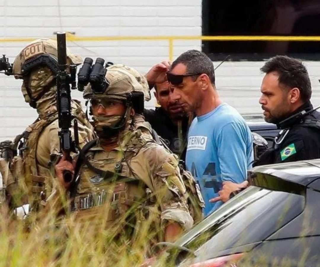 Apesar da absolvição, Marcola segue preso na Penitenciária Federal em Brasília, um dos cinco presídios de segurança máxima do país.  -  (crédito: Sergio LIMA/ AFP)