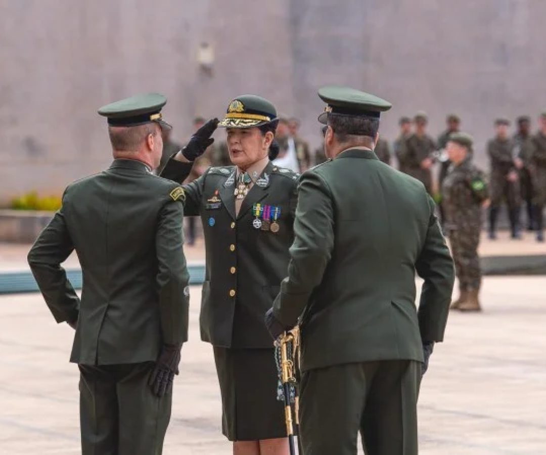 General Cláudia já estava na administração do HMAB. Porém, agora, passa a dirigi-lo: