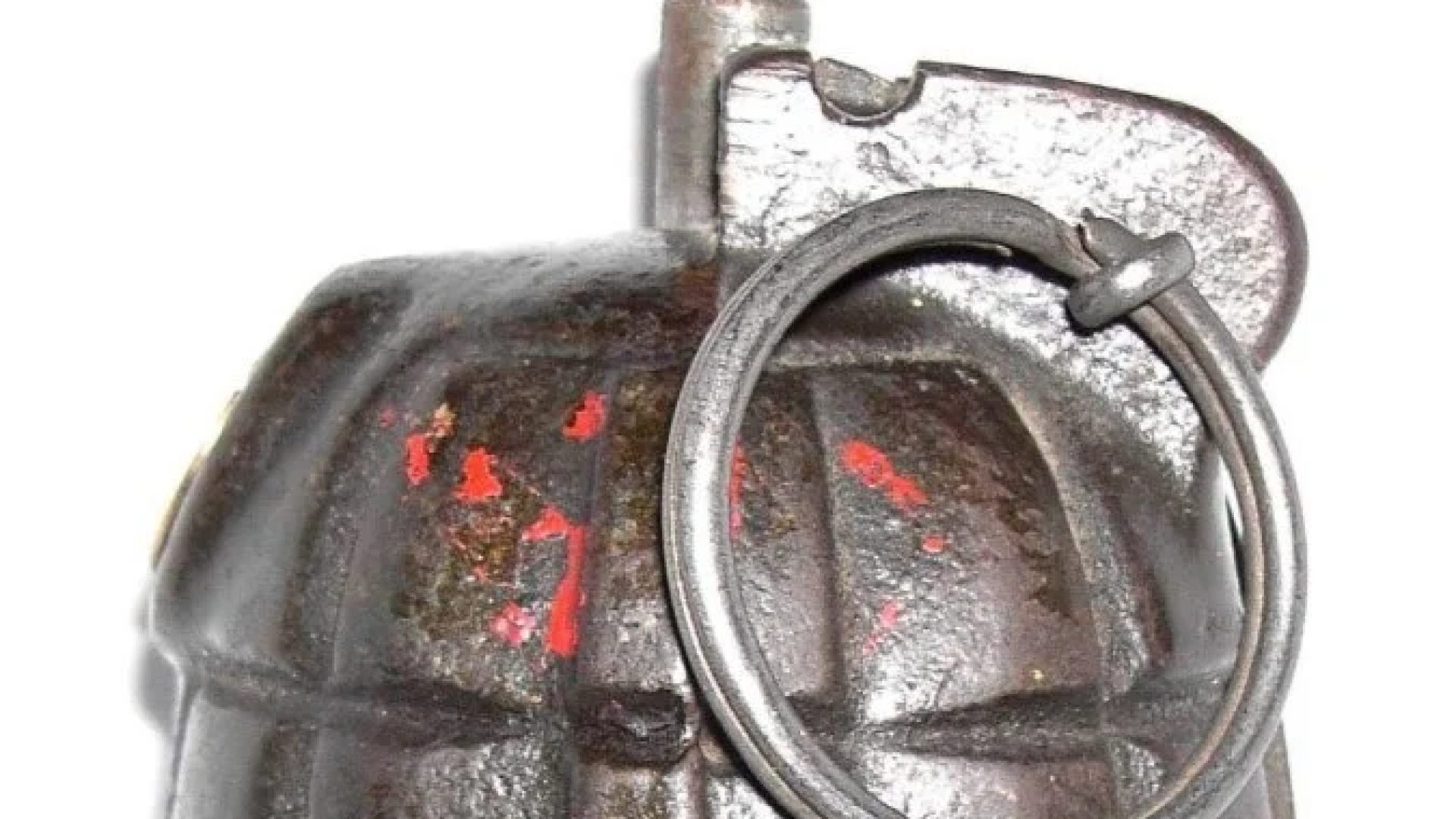 Ilustração da granada usada na tentativa de intimidação: objeto é proibido no Brasil -  (crédito: Reprodu&ccedil;&atilde;o/Wikimedia Commons)