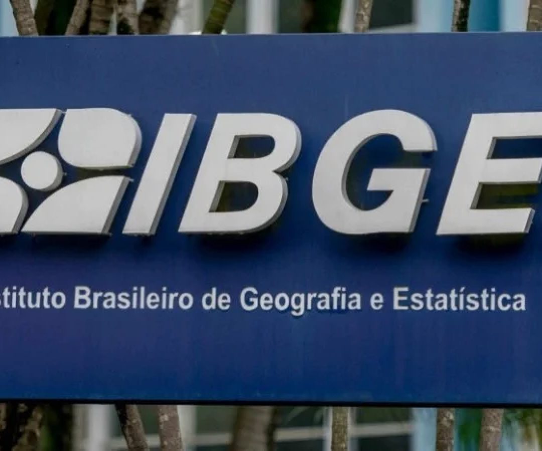 Ao todo, foram publicados dois editais que somam 9.590 vagas temporárias para profissionais de nível médio em todo o país -  (crédito: Divulgação)