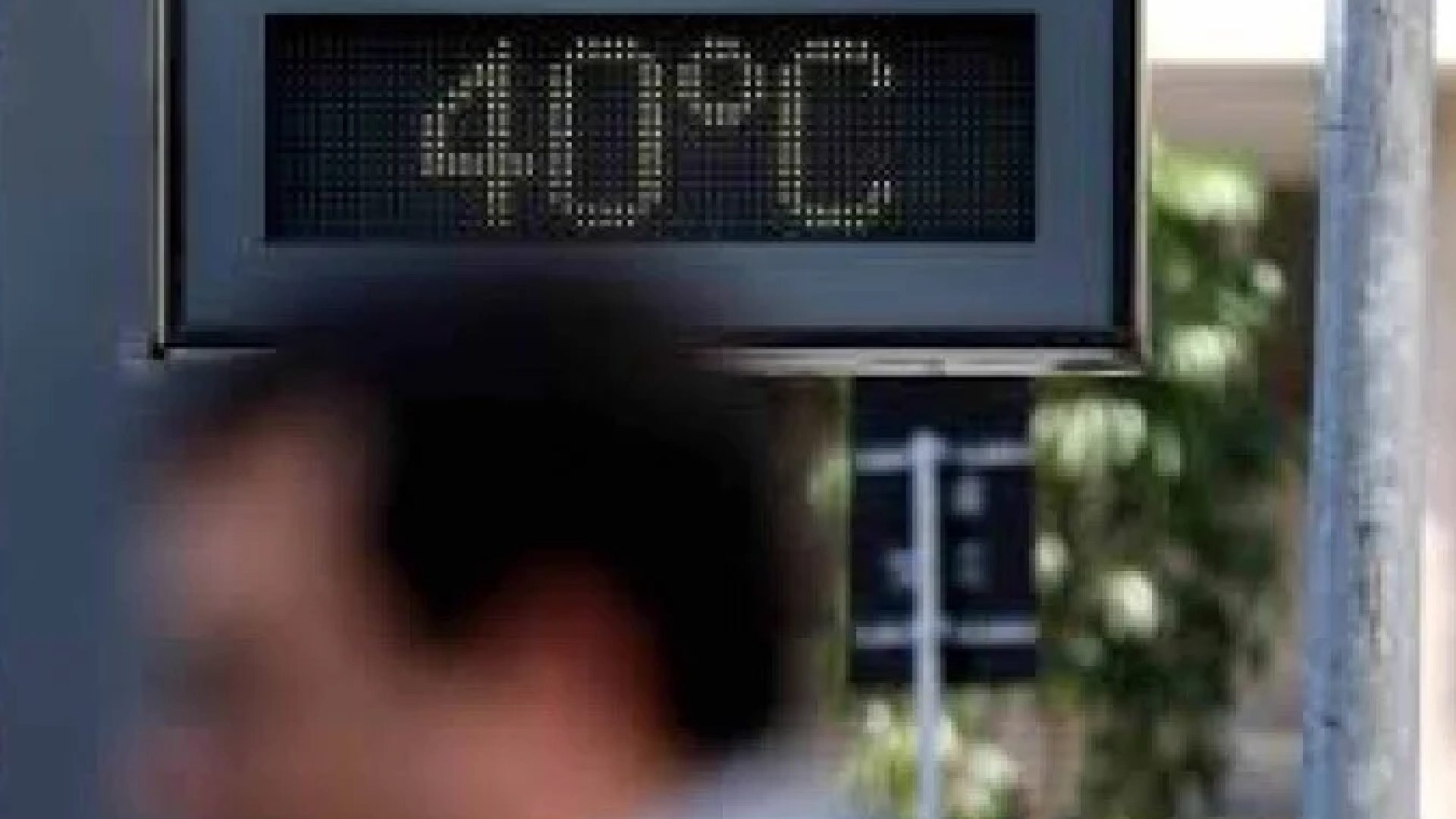 A intensidade do calor e a recorrência de períodos de seca devem se intensificar nos próximos anos, pressionando os sistemas hídricos -  (crédito: Tânia Rêgo/ Agência Brasil)