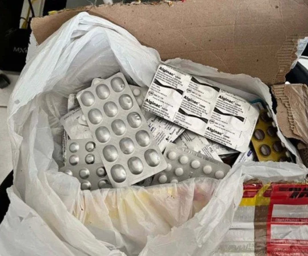 Polícia Federal deflagrou a operação Tarja Preta na manhã desta terça-feira (11/11). Investigação identificou envio ilegal de medicamentos controlados do Rio de Janeiro para o exterior com apoio da DEA e autoridades americanas -  (crédito: Reprodução/Polícia Federal )