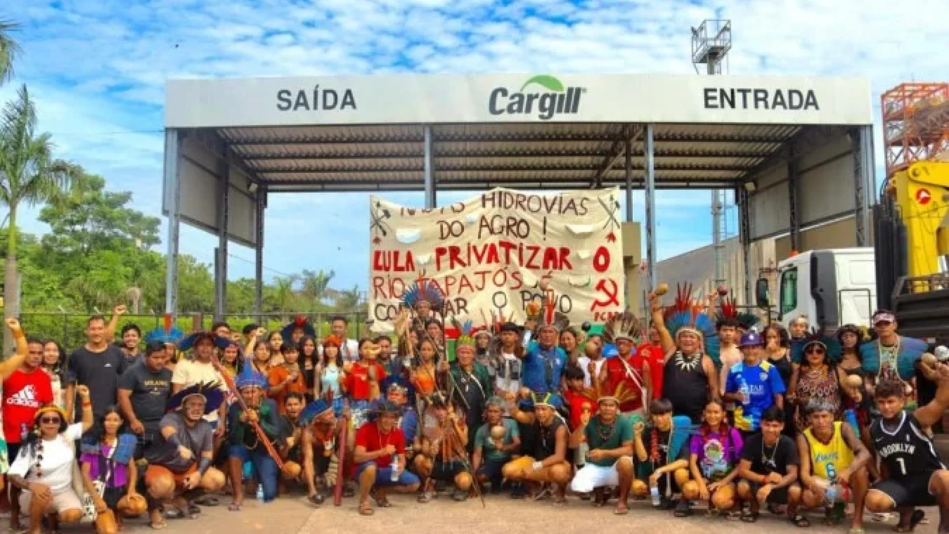 Indígenas fazem vigília no em Santarém (PA) contra dragagem do Rio Tapajós -  (crédito: Citupi/Vitiin Silva)