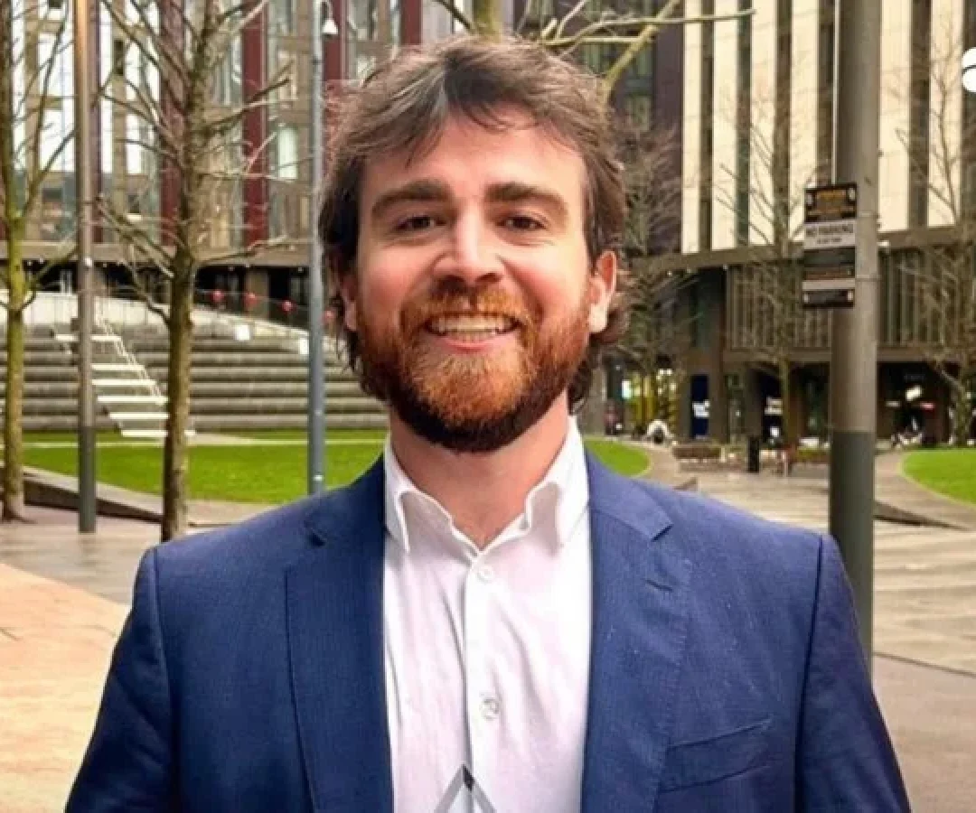 O médico e pesquisador brasileiro Wagner Scheeren Brum, de 28 anos, foi premiado internacionalmente por seu estudo que investiga o uso de exames de sangue para diagnosticar a doença de Alzheimer. -  (crédito: Reprodução/Instagram @zimmerneurolab)